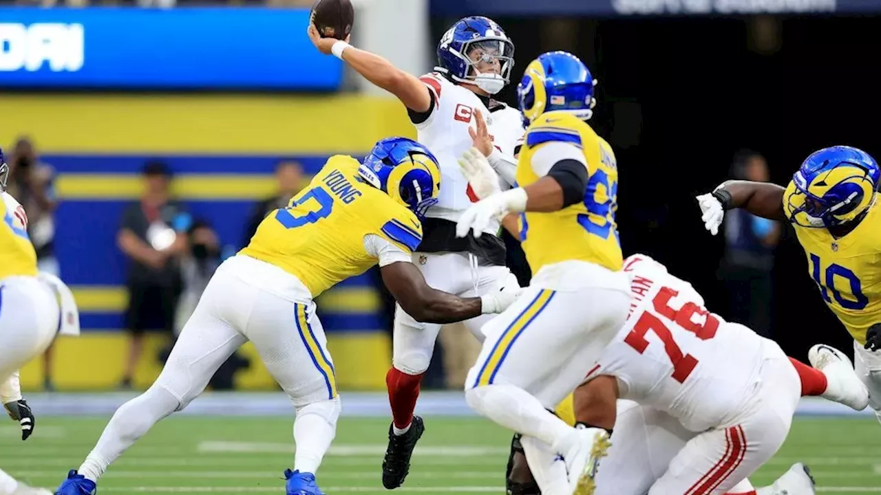 Jaxson Dart injured after a tackle during the New York Giants vs Rams game