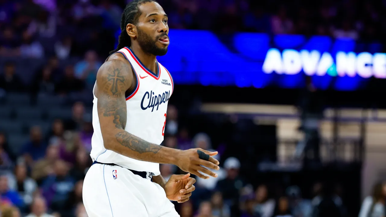 Kawhi Leonard focused on the game during a championship run