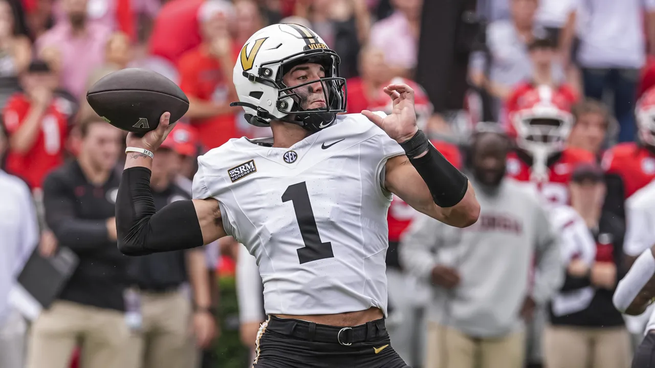 Blaze Berlowitz Vanderbilt QB in action during the 2026 college football season